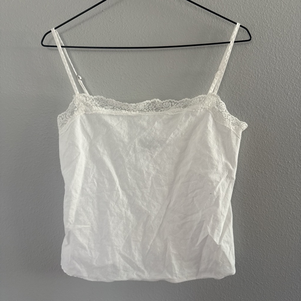 white lace cami top -brandy melville